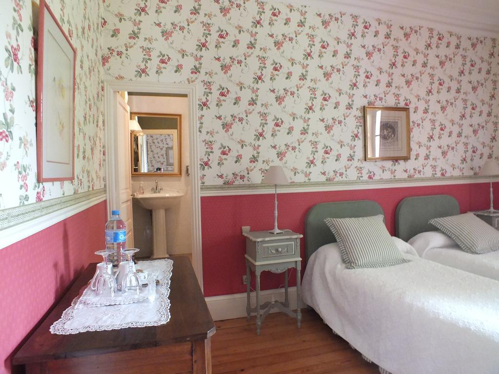 Chateau De Naze Vivy-Saumur Zimmer foto