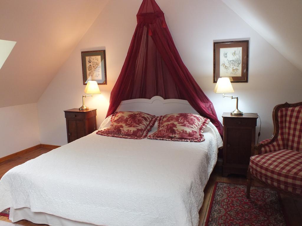 Chateau De Naze Vivy-Saumur Zimmer foto